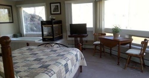 Stone Waters Inn Bellaire Kültér fotó