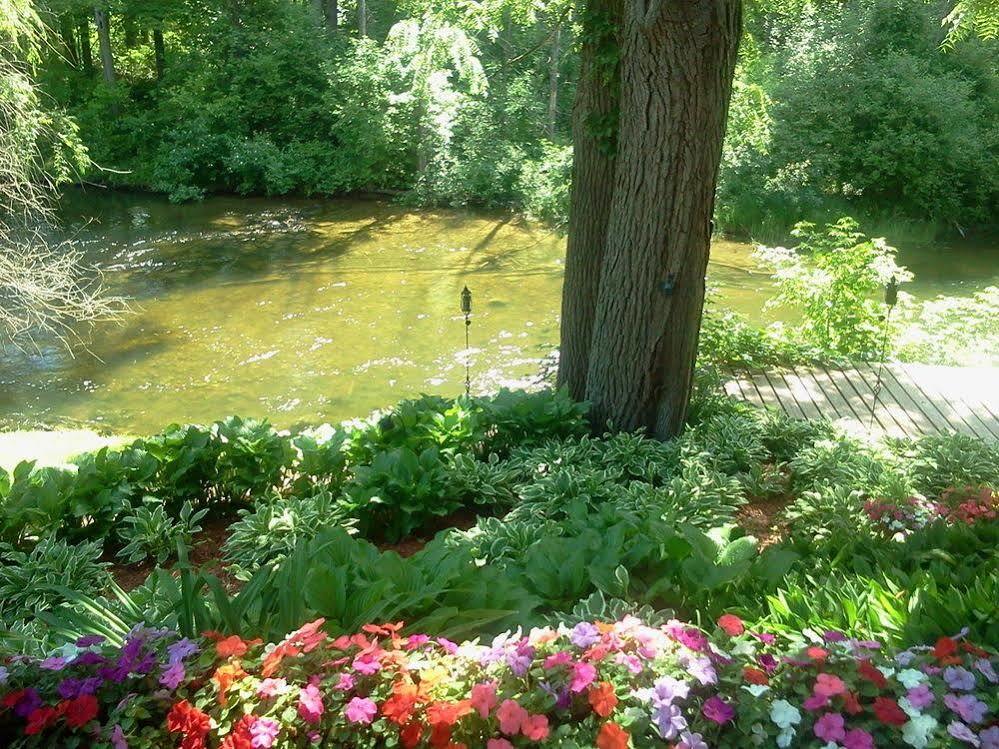 Stone Waters Inn Bellaire Kültér fotó